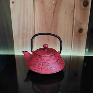 IMG_20240911_175518 Tetera de hierro fundido roja pequeña