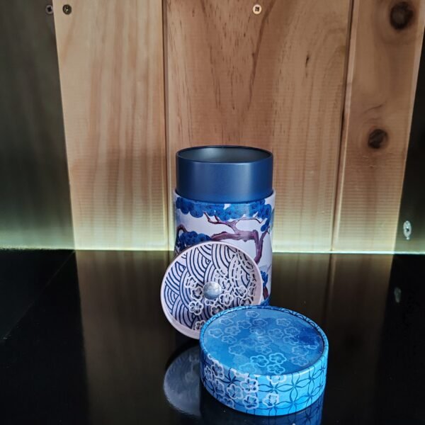 IMG_20240911_183902 Lata redonda de té de 150g color azul