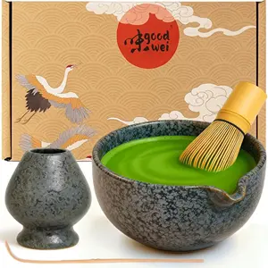 Set matcha latte Shado con cuenco con pico negro y plateado, batidor de bambú y soporte